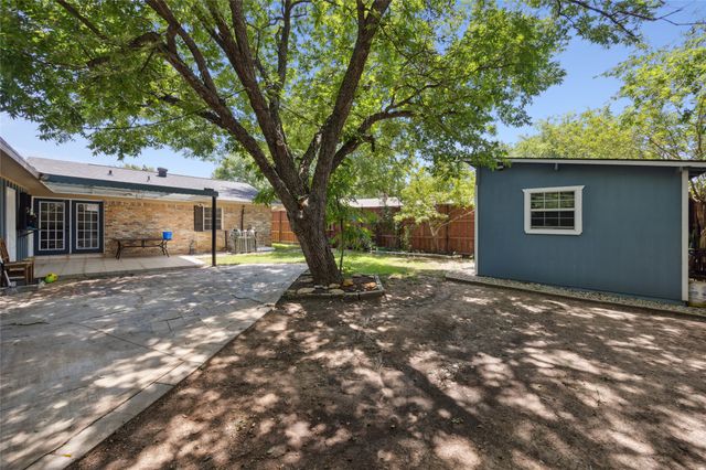 4138 Victoria Street, Irving, TX 75062