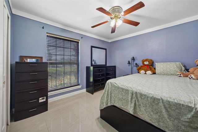 4138 Victoria Street, Irving, TX 75062