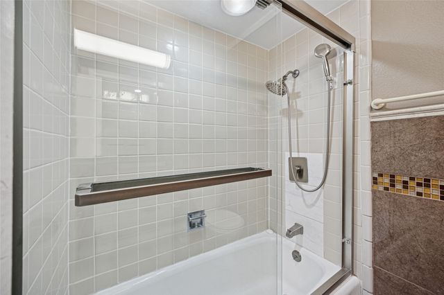4138 Victoria Street, Irving, TX 75062