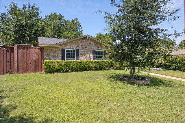 4138 Victoria Street, Irving, TX 75062