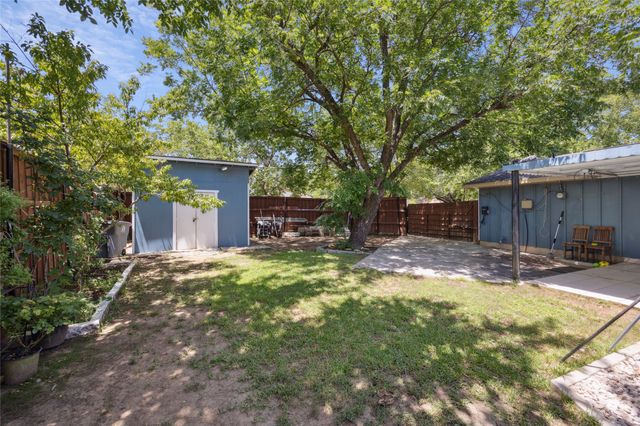 4138 Victoria Street, Irving, TX 75062