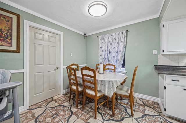 4138 Victoria Street, Irving, TX 75062