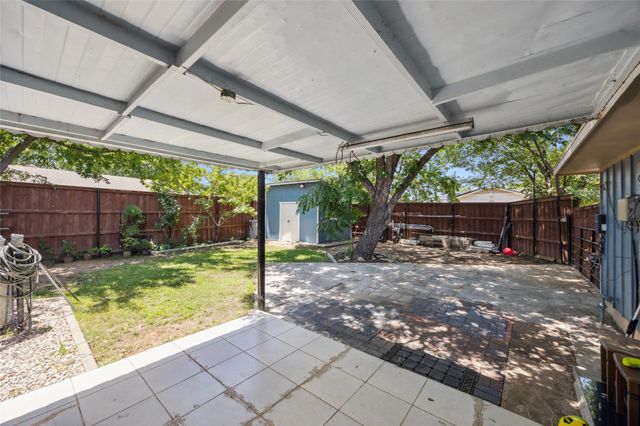 4138 Victoria Street, Irving, TX 75062