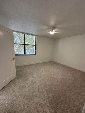 950 Lavers Circle F405, Delray Beach, FL 33444