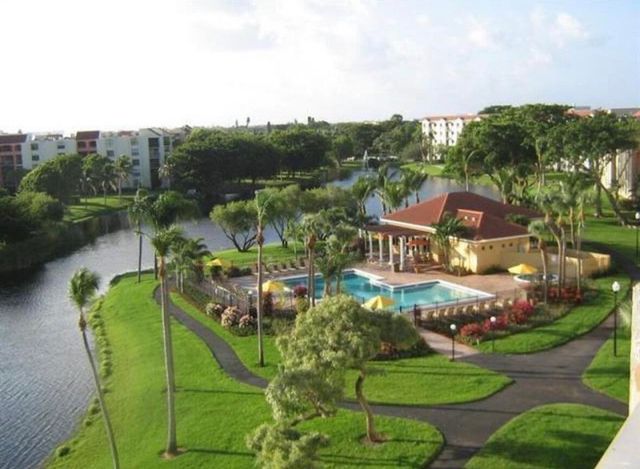 950 Lavers Circle F405, Delray Beach, FL 33444