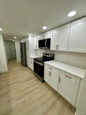 950 Lavers Circle F405, Delray Beach, FL 33444