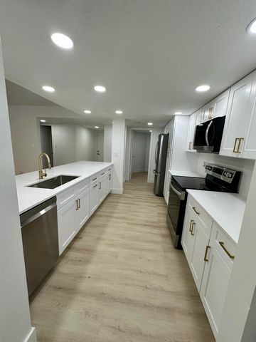 950 Lavers Circle F405, Delray Beach, FL 33444