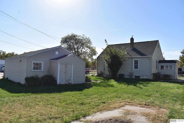 1512 E 4th Street, Fremont, NE 68025