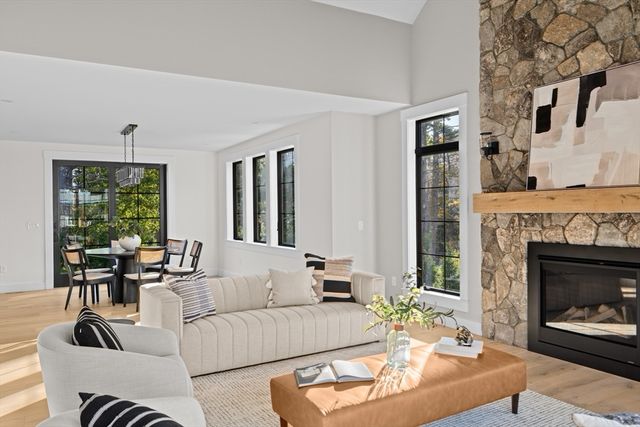 10 Hawthorn, Duxbury, MA 02332