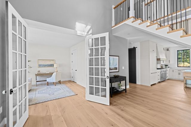 10 Hawthorn, Duxbury, MA 02332