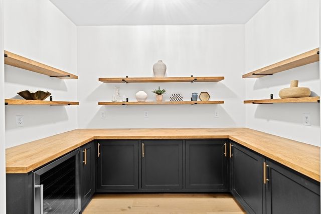 10 Hawthorn, Duxbury, MA 02332