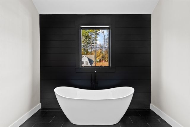 10 Hawthorn, Duxbury, MA 02332