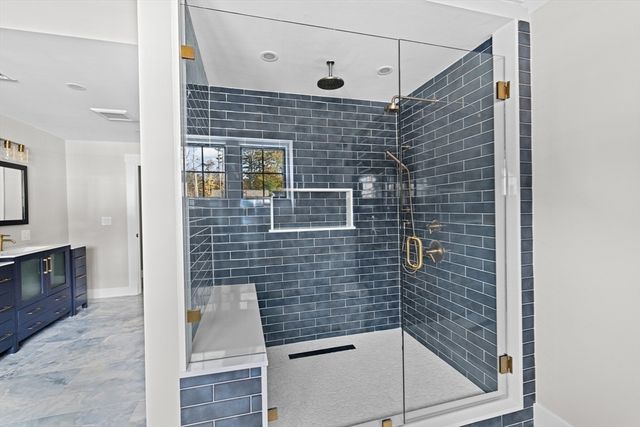 10 Hawthorn, Duxbury, MA 02332