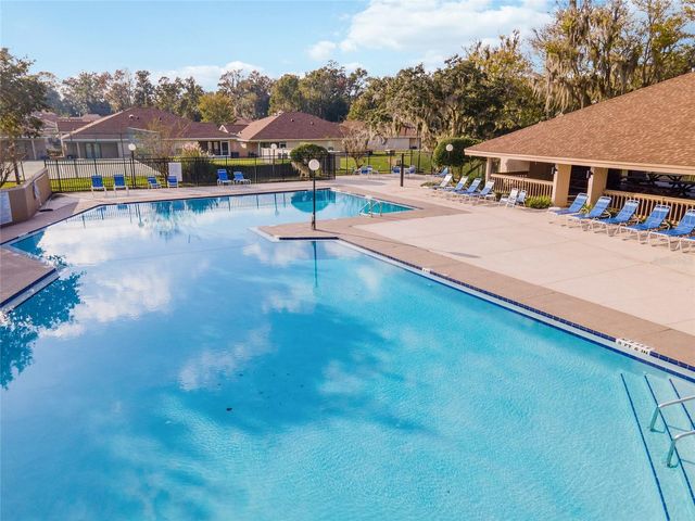 2412 SE 17TH CIRCLE, Ocala, FL 34471
