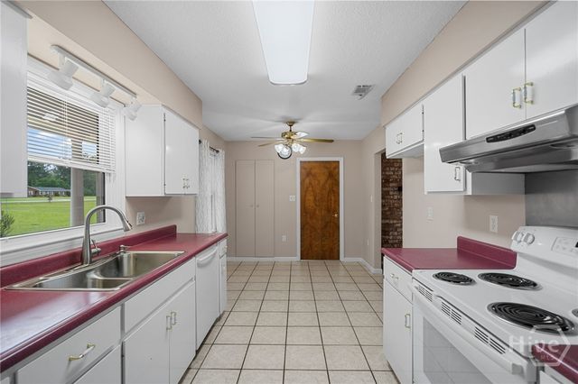 112 Oak Street, Rincon, GA 31326