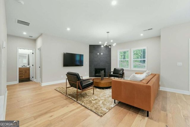 6130 Marigold Way, Atlanta, GA 30349