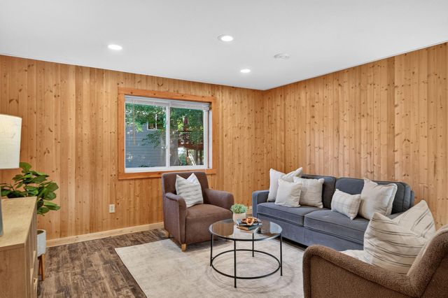 483 Maple Street, Taylors Falls, MN 55084