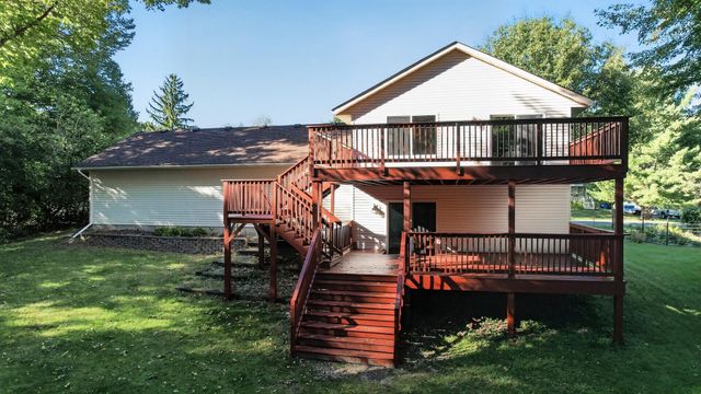 483 Maple Street, Taylors Falls, MN 55084
