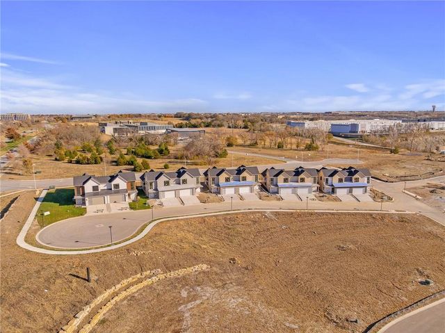 17749 W 97th Street, Lenexa, KS 66219