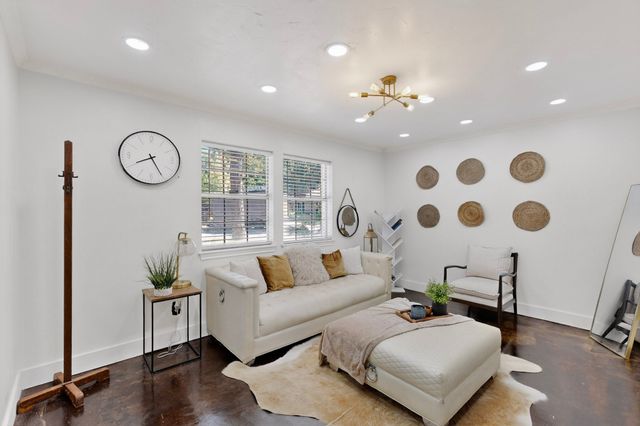 1815 Wellington Court, Arlington, TX 76013