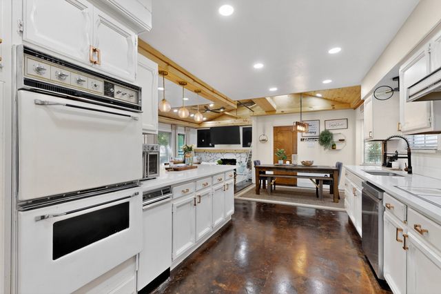 1815 Wellington Court, Arlington, TX 76013