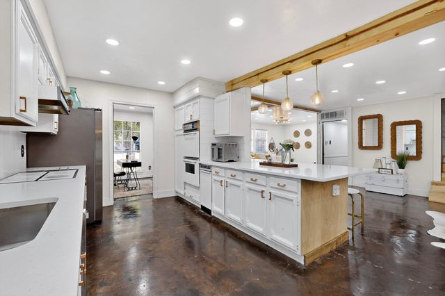 1815 Wellington Court, Arlington, TX 76013