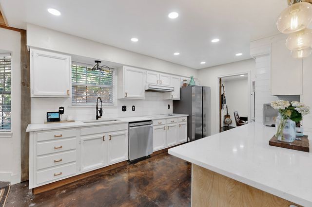 1815 Wellington Court, Arlington, TX 76013