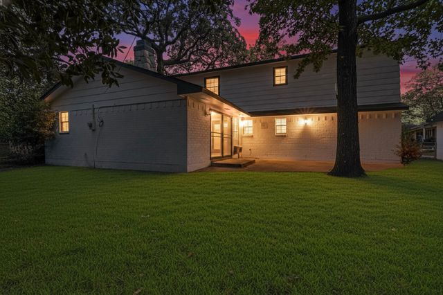 1815 Wellington Court, Arlington, TX 76013