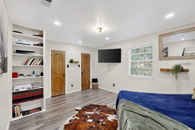 1815 Wellington Court, Arlington, TX 76013