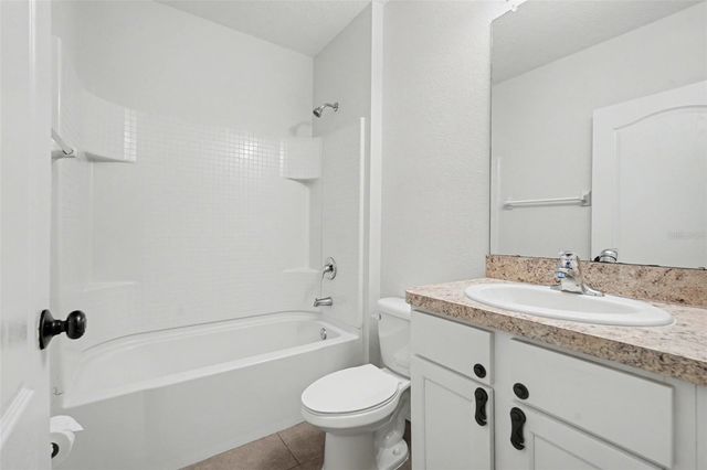 10125 HAWK STORM AVENUE, Tampa, FL 33610