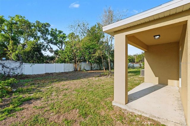 10125 HAWK STORM AVENUE, Tampa, FL 33610