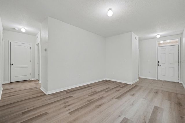 10125 HAWK STORM AVENUE, Tampa, FL 33610