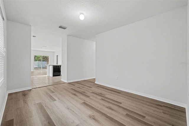 10125 HAWK STORM AVENUE, Tampa, FL 33610