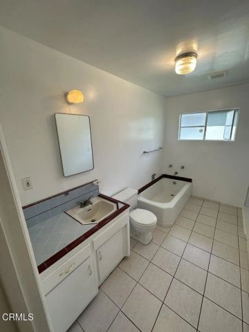 2618 Griffith Park Boulevard, Los Angeles, CA 90039