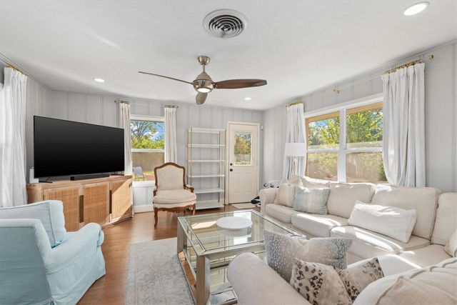 2023 Woodcrest Drive, Houston, TX 77018