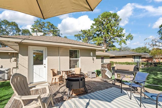2023 Woodcrest Drive, Houston, TX 77018