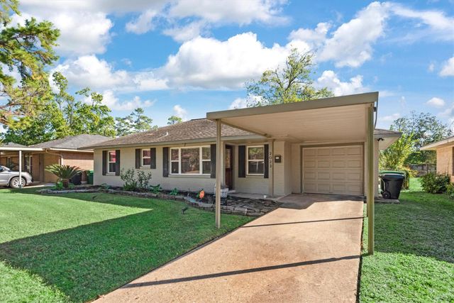 2023 Woodcrest Drive, Houston, TX 77018