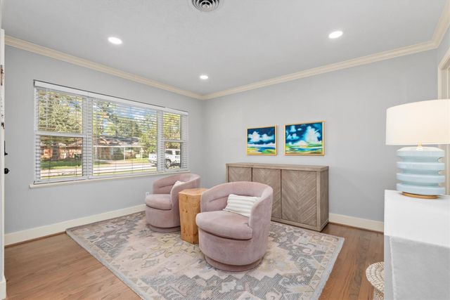 2023 Woodcrest Drive, Houston, TX 77018