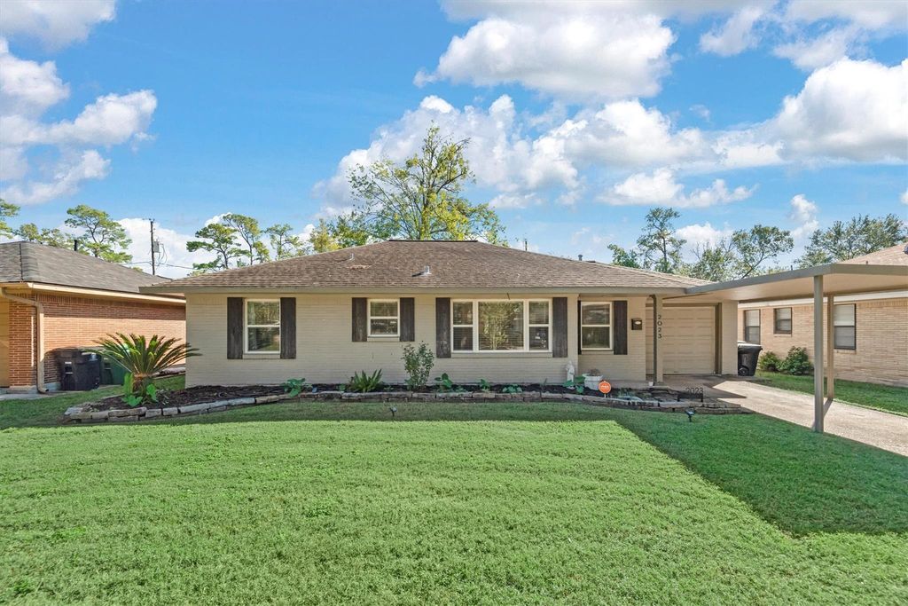 2023 Woodcrest Drive, Houston, TX 77018