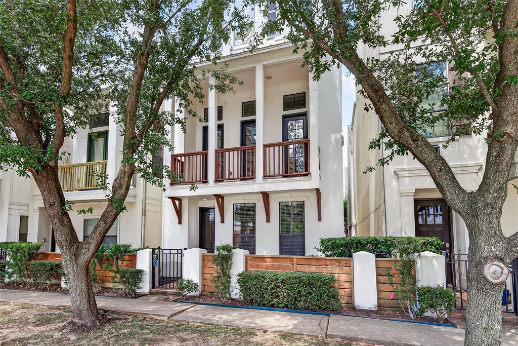 6610 Toledo Street, Houston, TX 77008