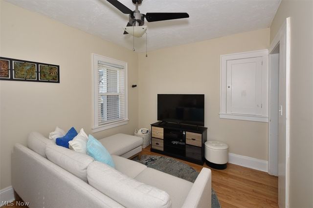 1712 Wright, Rocky River, OH 44116