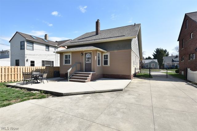 1712 Wright, Rocky River, OH 44116