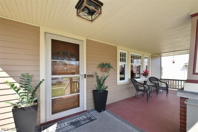 1712 Wright, Rocky River, OH 44116