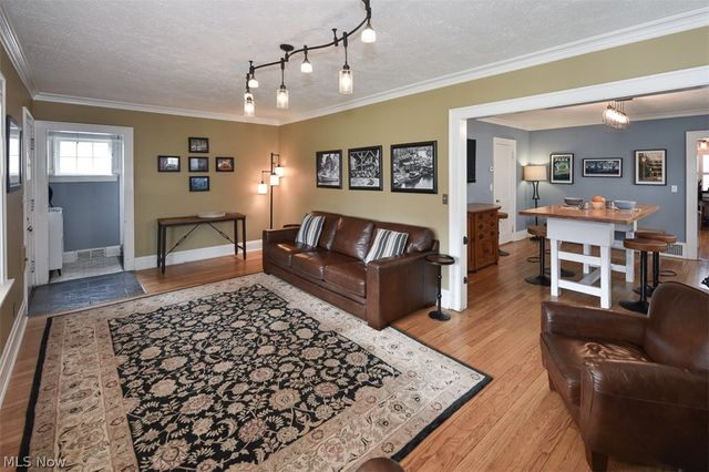 1712 Wright, Rocky River, OH 44116