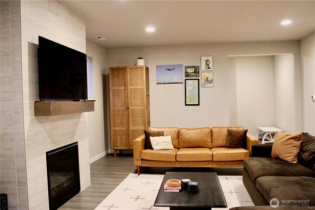 16155 8th Avenue E, Spanaway, WA 98387