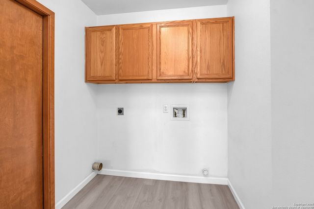 612 E Theissen, Boerne, TX 78006