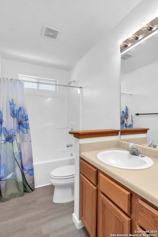 612 E Theissen, Boerne, TX 78006