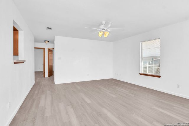 612 E Theissen, Boerne, TX 78006