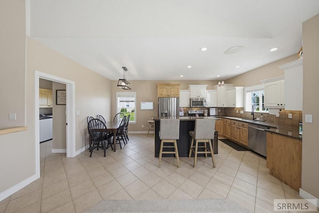 Image 13 of property listing at 3930 E 144 N, Rigby, ID 83442