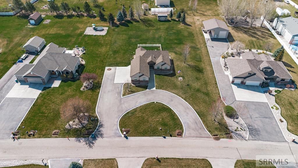 Image 2 of property listing at 3930 E 144 N, Rigby, ID 83442